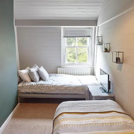Host & - Leesholme Loft * Whitby